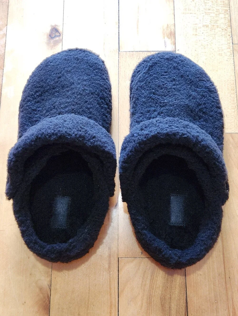 Crocs Classic Cozzzy Slipper in Black - W9 - Picture 5 of 11